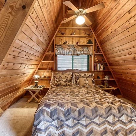 Mountain Springs Chalet Гатлинбург Экстерьер фото