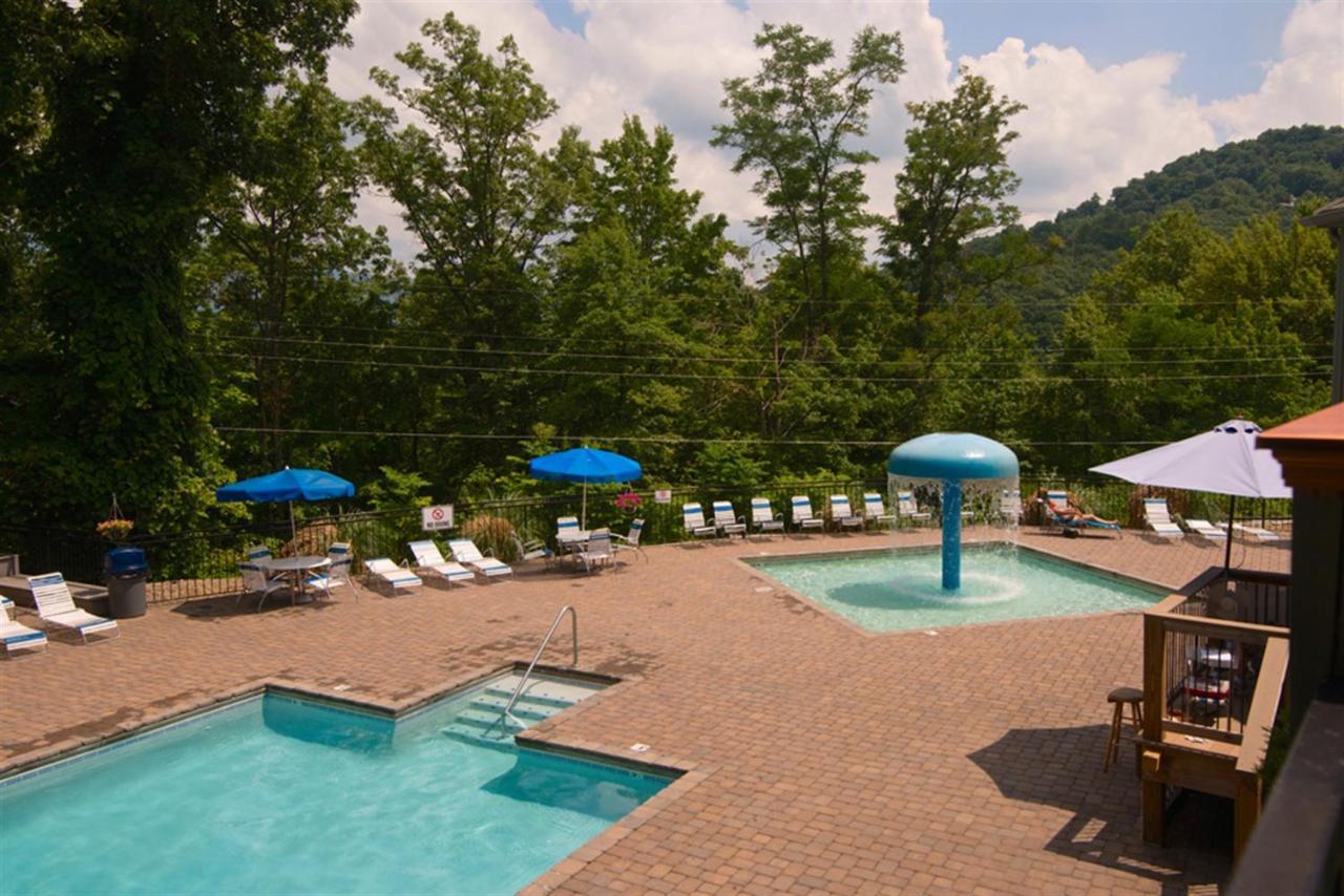Mountain Springs Chalet Гатлинбург Экстерьер фото