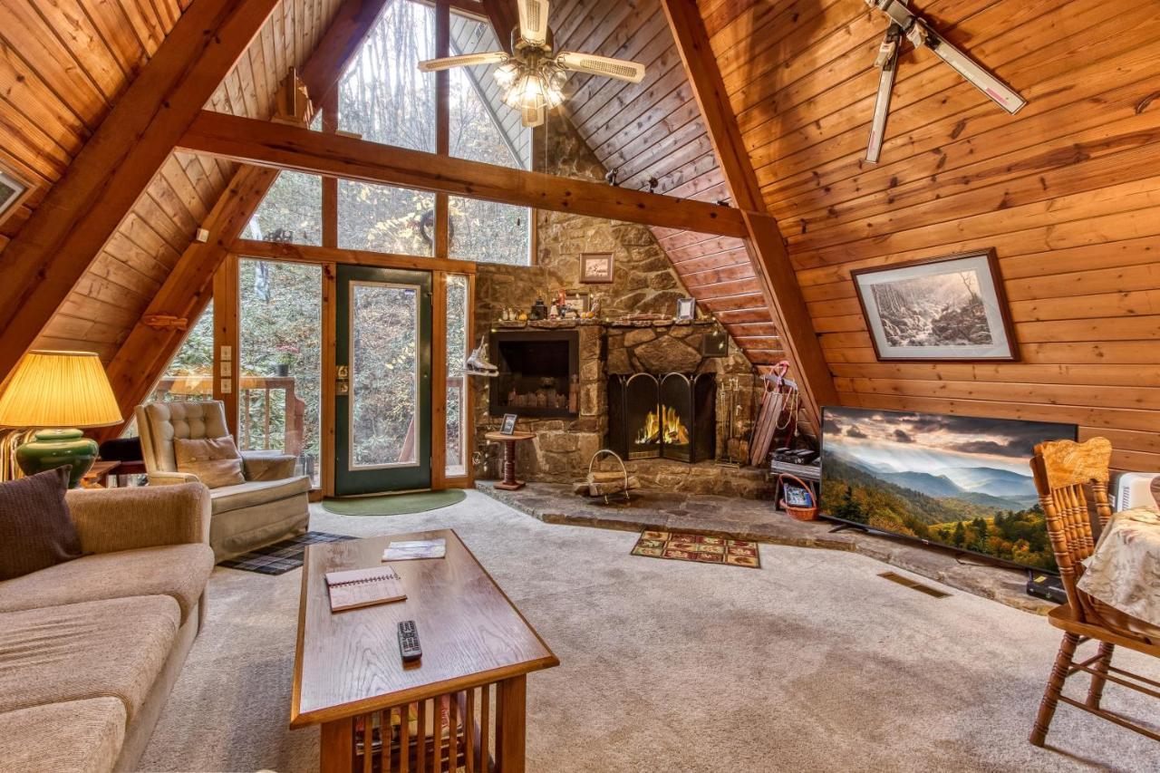Mountain Springs Chalet Гатлинбург Экстерьер фото