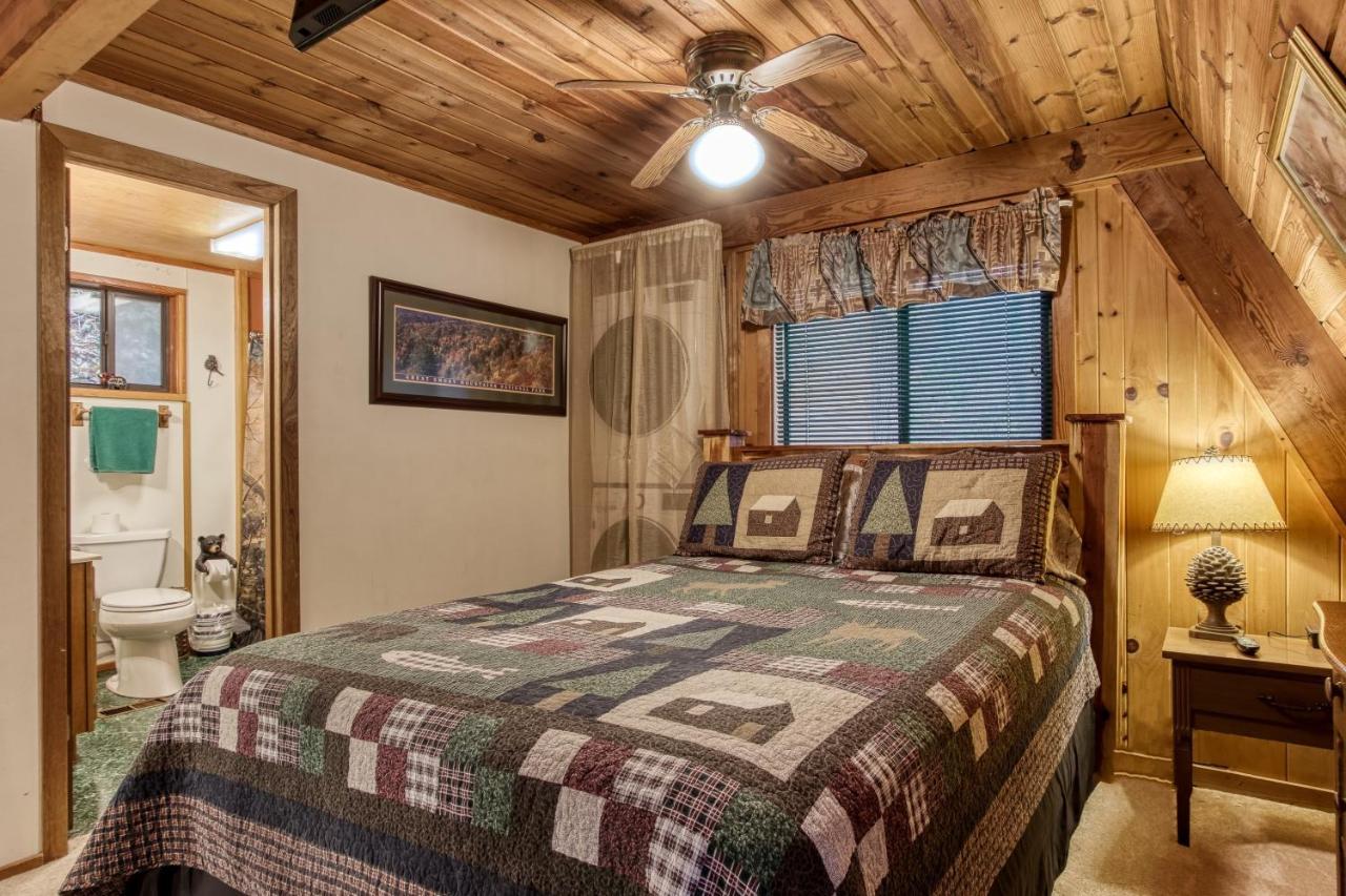 Mountain Springs Chalet Гатлинбург Экстерьер фото